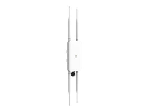 Cloud Managed Outdoor AP DBC 11ac Wave2 400+867Mbps 4x5dBi 2T2R RP-SMA GbE PoE.af IP67