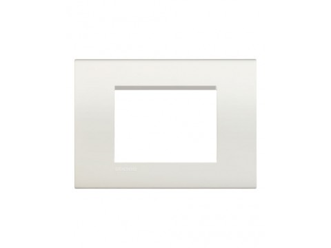 LivingLight LNA4803BI Рамка прямоугольная, 3 модуля, цвет Белый