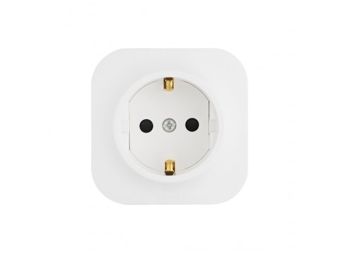 Розетка с зк с зш Legrand Forix 16A 250В IP20 накладная белый