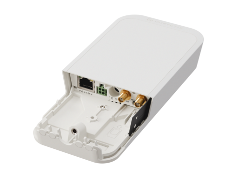 Беспроводное устройство MikroTik wAP LR8G kit / Долгий радиус действия, модель RBwAPR-2nD&R11e-LR8G