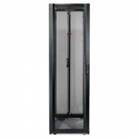 Шкаф для сетевого оборудования APC NetShelter SX 42U, ширина 600 мм, глубина 1070 мм, черные боковые панели