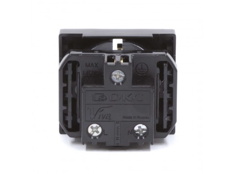 Розетка силовая серии Viva DKC 45205 2Р+Е со шторками черная